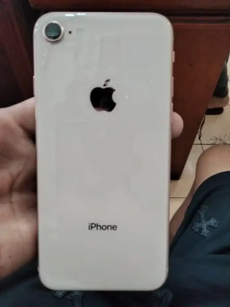 DI JUAL CEPAT IPHONE 8 MULUS