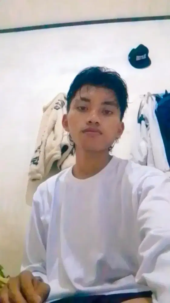 Cari pekerjaan apa aja