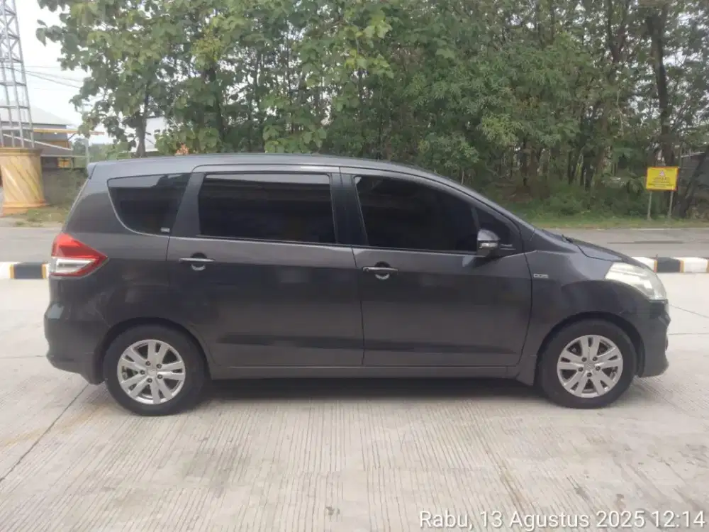 Ertiga Hybrid Diesel M/T Diesel