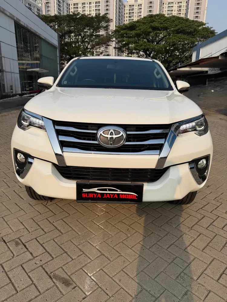 Toyota Fortuner 2.7 SRZ 4x2 AT Th 2018 putih