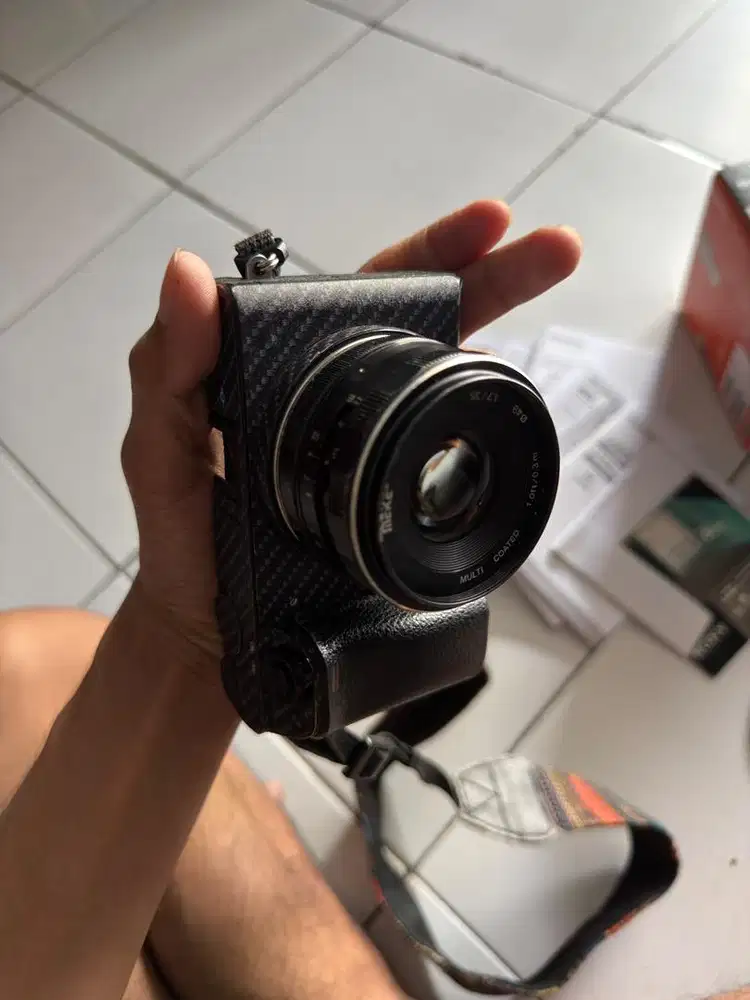 Sony A6000 Fullset + Bonus Lensa 35mm