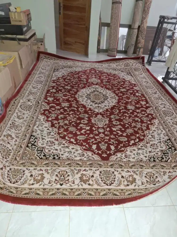 Karpet Permadani size 240cm x 330cm (harga 1 karpet)