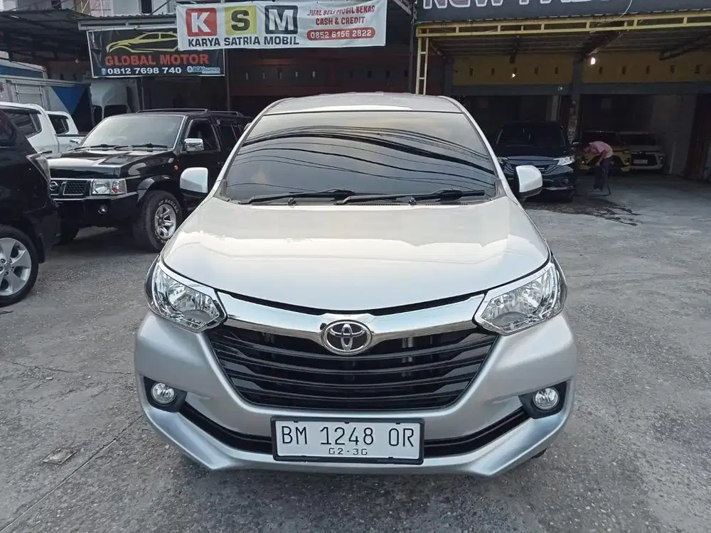 Dijual avanza manual 2015 dp 20jt