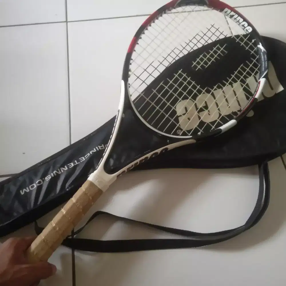 Raket tenis bagus
