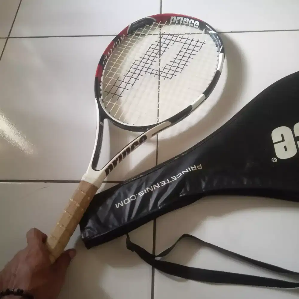 Raket tenis murah