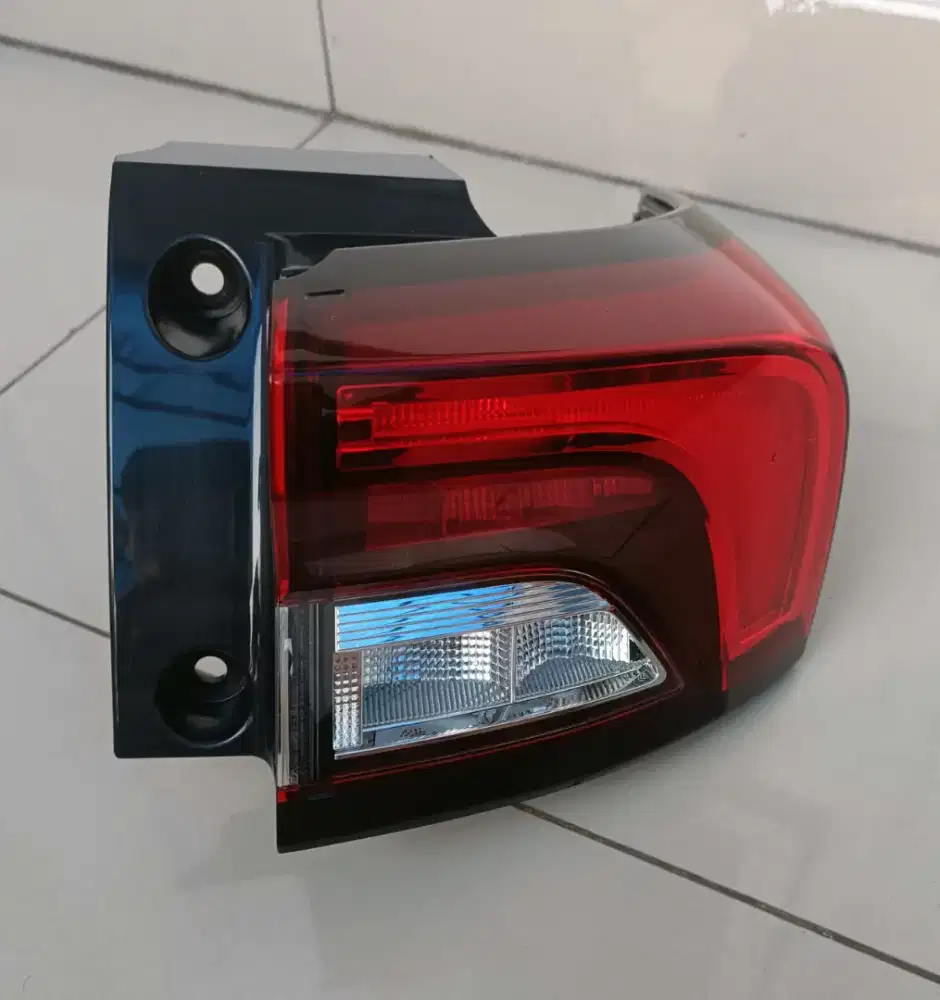 Stop lamp Avanza/Veloz 2022 up