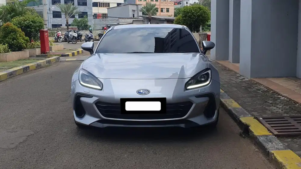 Km antik 1 rb subaru brz eyesight 2024 silver