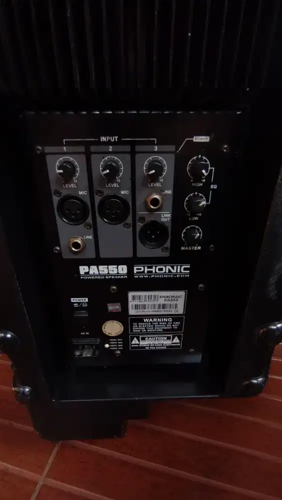 Powered speaker PA-550 PHONIC