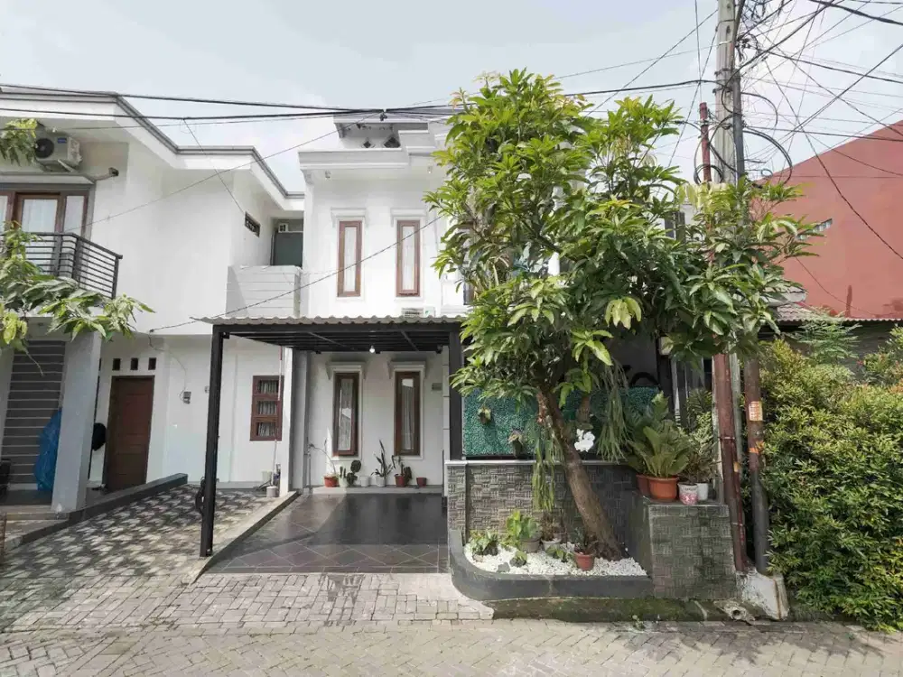 JUAL RUMAH SIAP HUNI 2 LANTAI DEKAT KE TRANSPARK CIBUBUR
