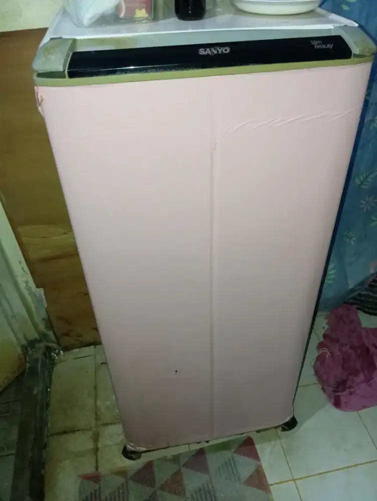 Kulkas Sanyo Hidup tapi Nyetrum