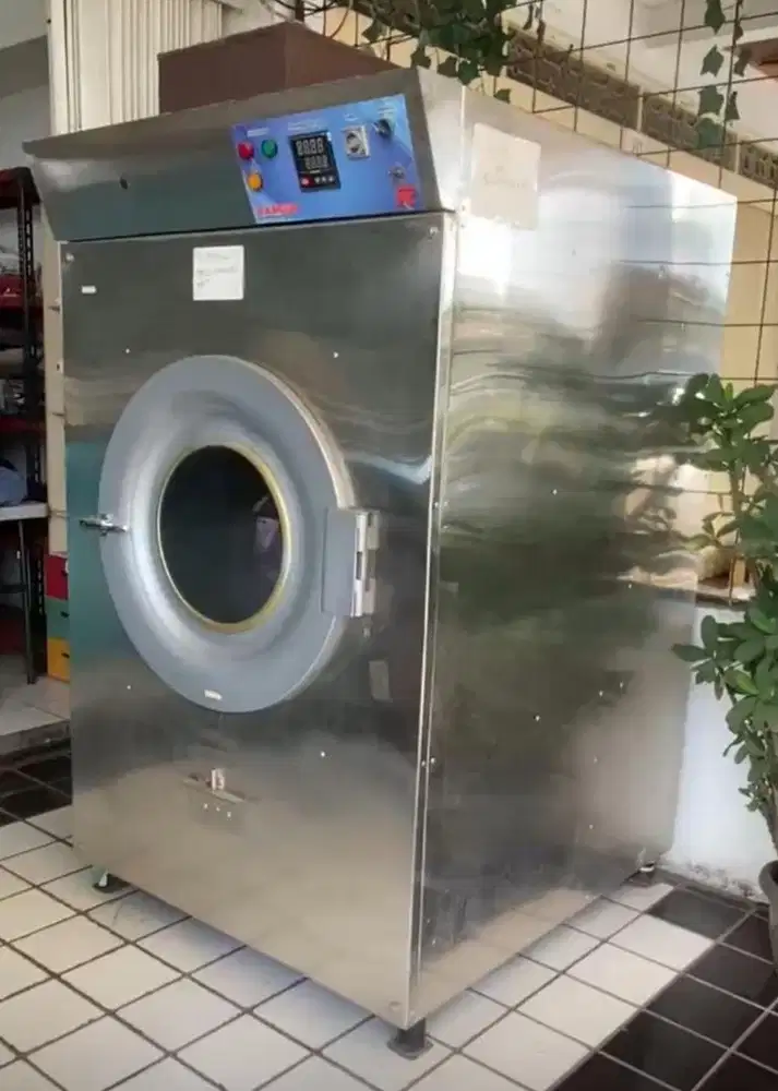 Laundry pengering hotel / rumah sakit kondisi sangat prima