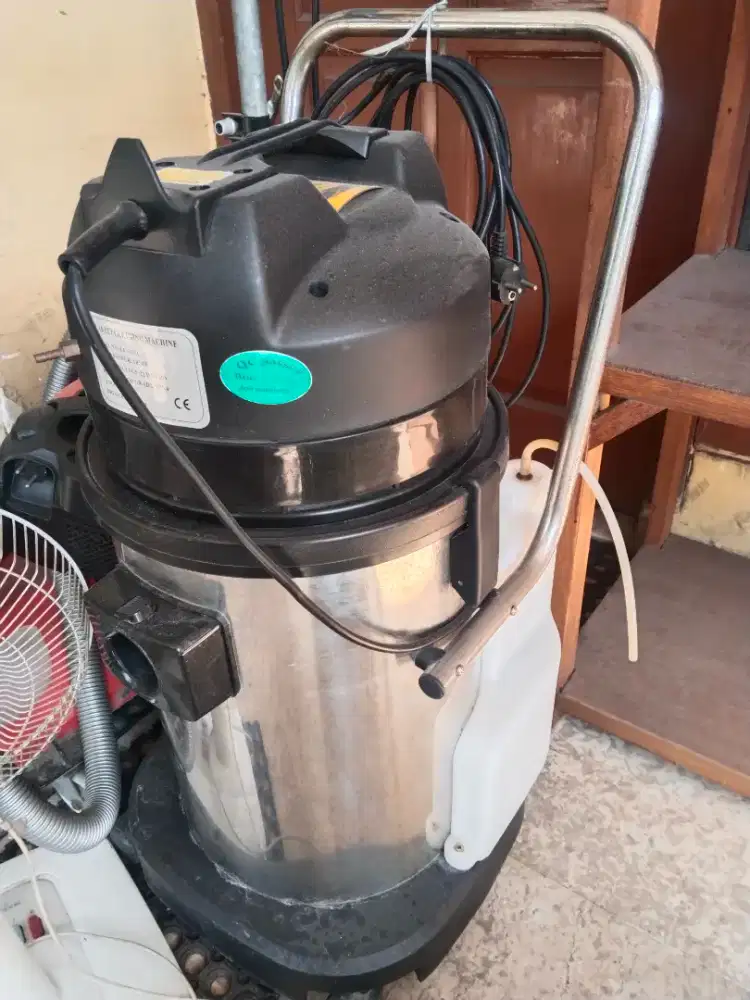 Jual mesin vaccum wet n dry normal mulus lokasi rewwin