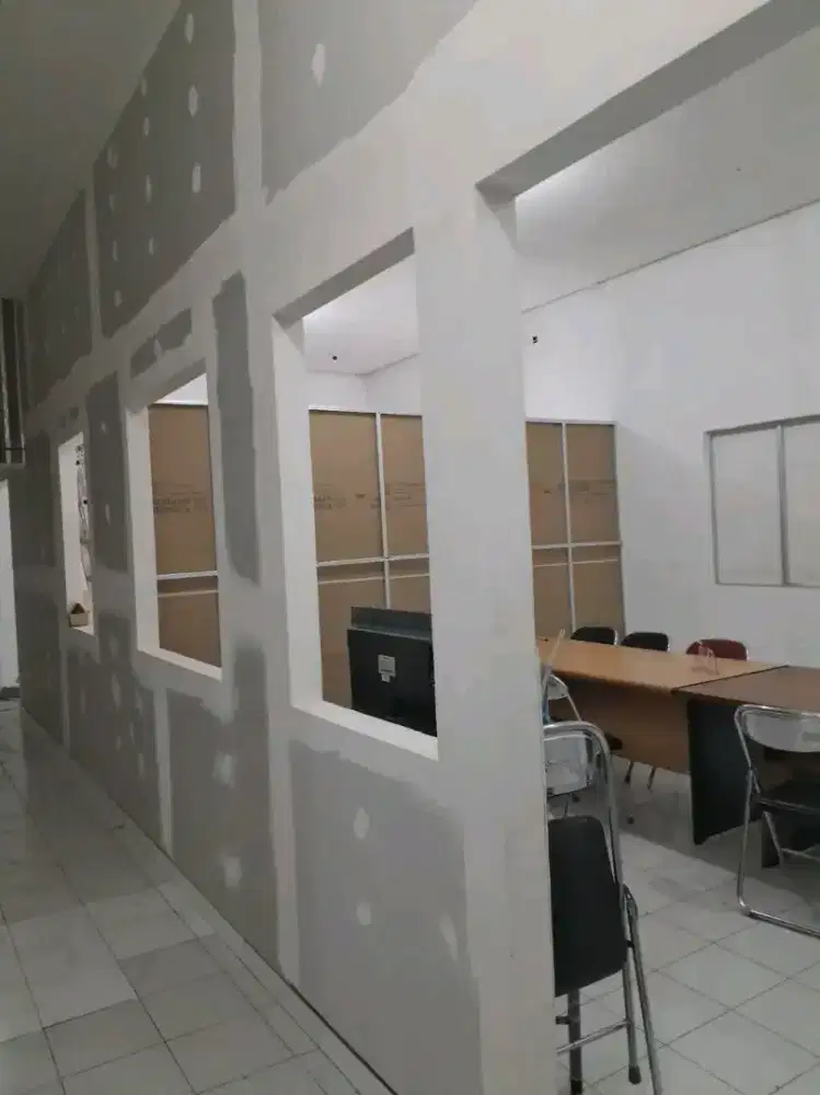 Instalasi plafon,partisi,wall moulding, kanopi, dll