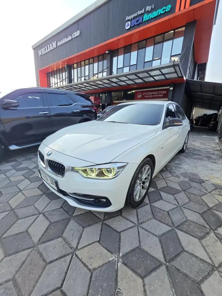 BMW 320i Matic Tahun 2018