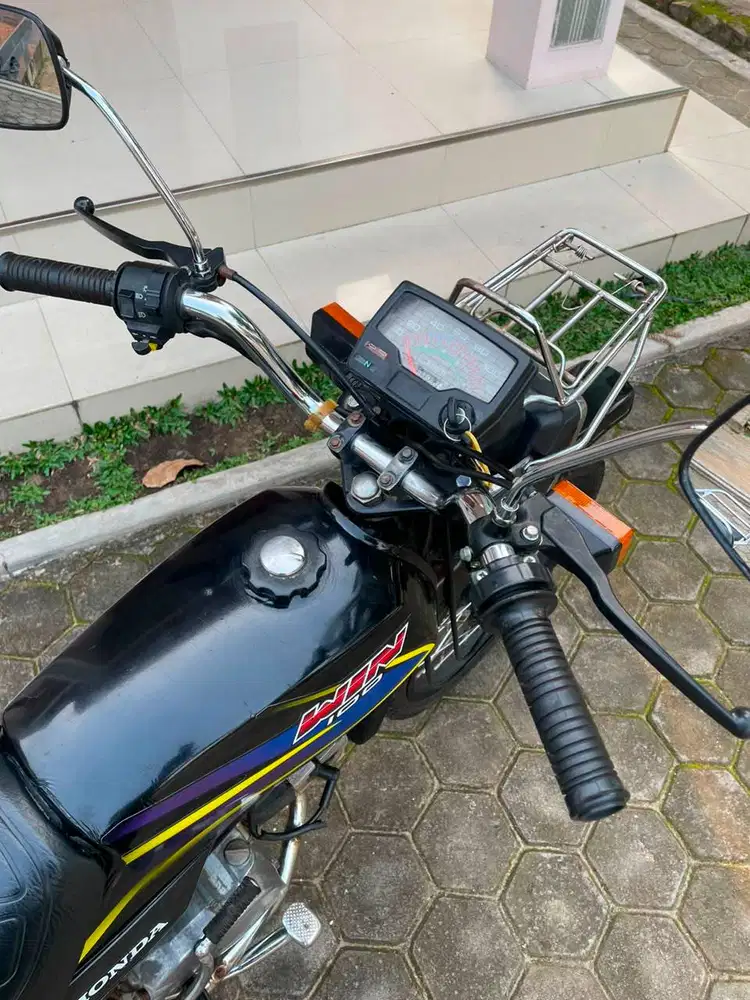 DIJUAL HONDA WIN TAHUN 2002 PAJAK HIDUP