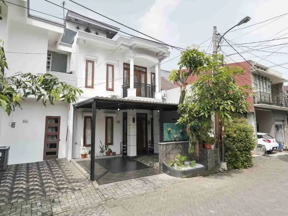Dijual Rumah 2,5 Lantai dalam Cluster Rapi dan Siap Huni Dekat Transpark Cibubur
