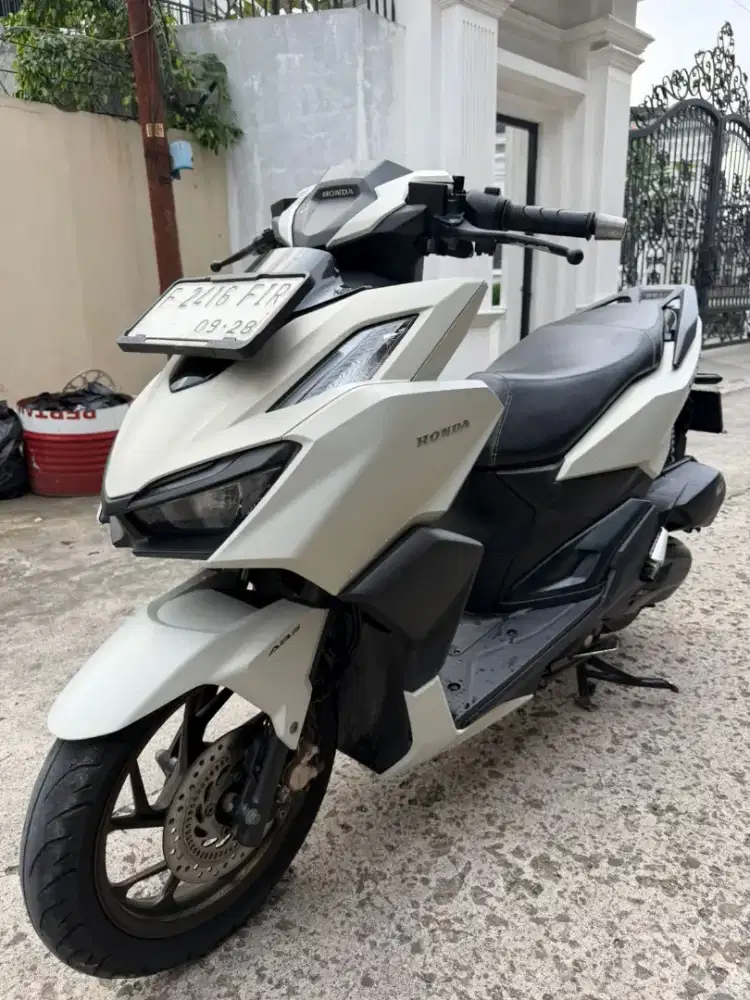 VARIO 160 ABS 2023 MULUSS PUTIH