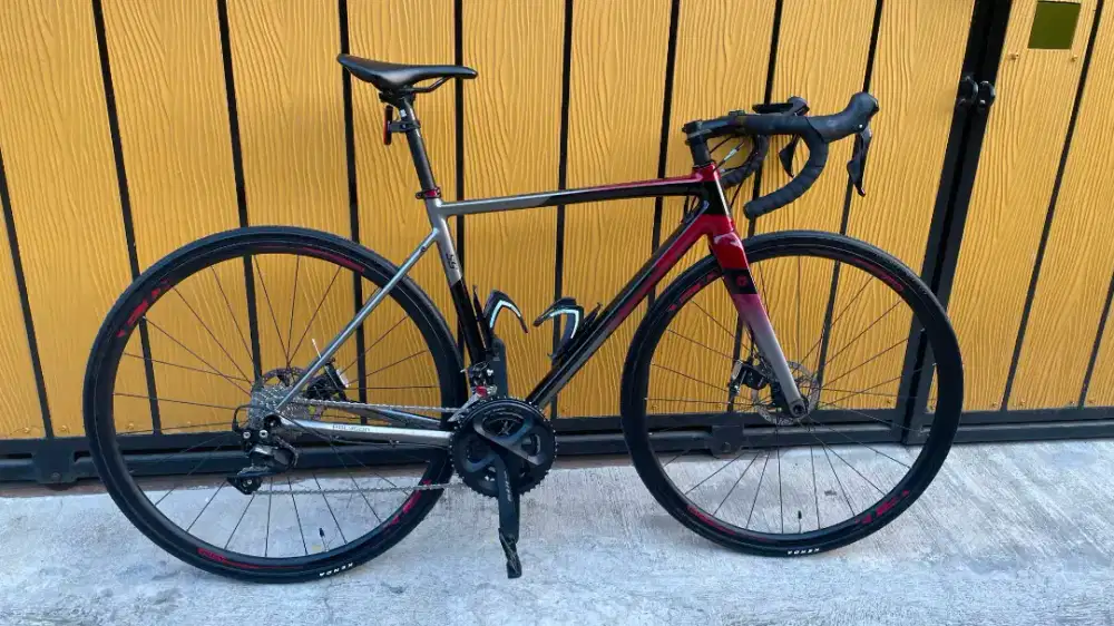 Roadbike Polygon Strattos S5 Disc (Sepeda Balap)