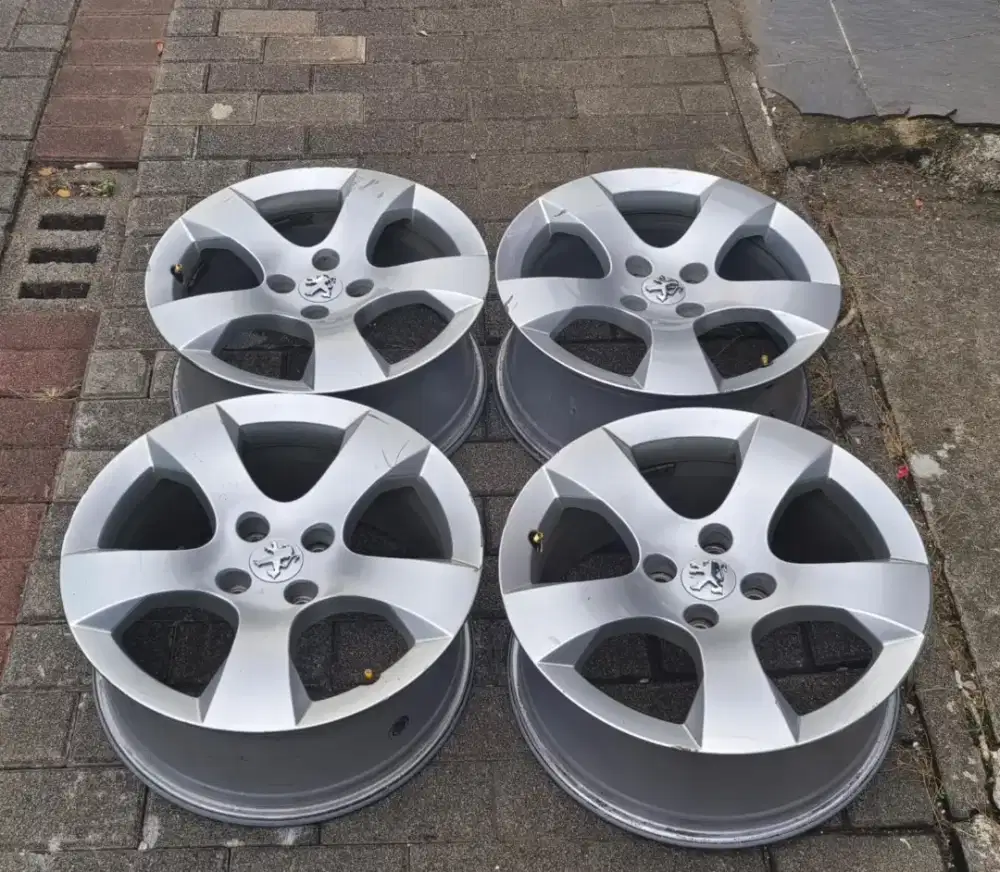 Velg Peugeot Original 17