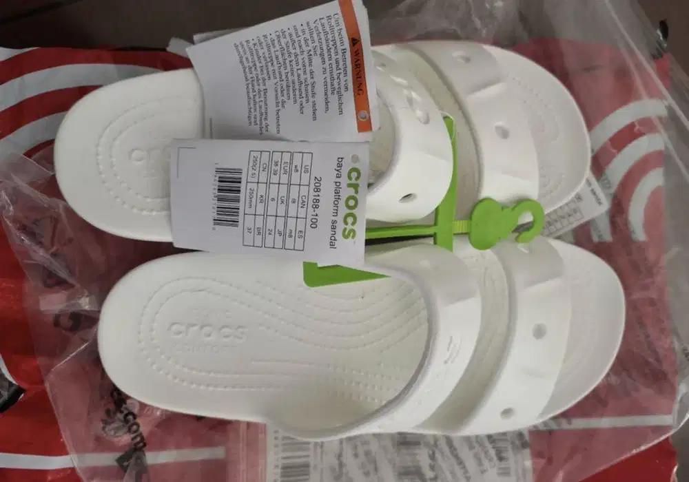 White Crocs Baya Platform Women’s Sandal
