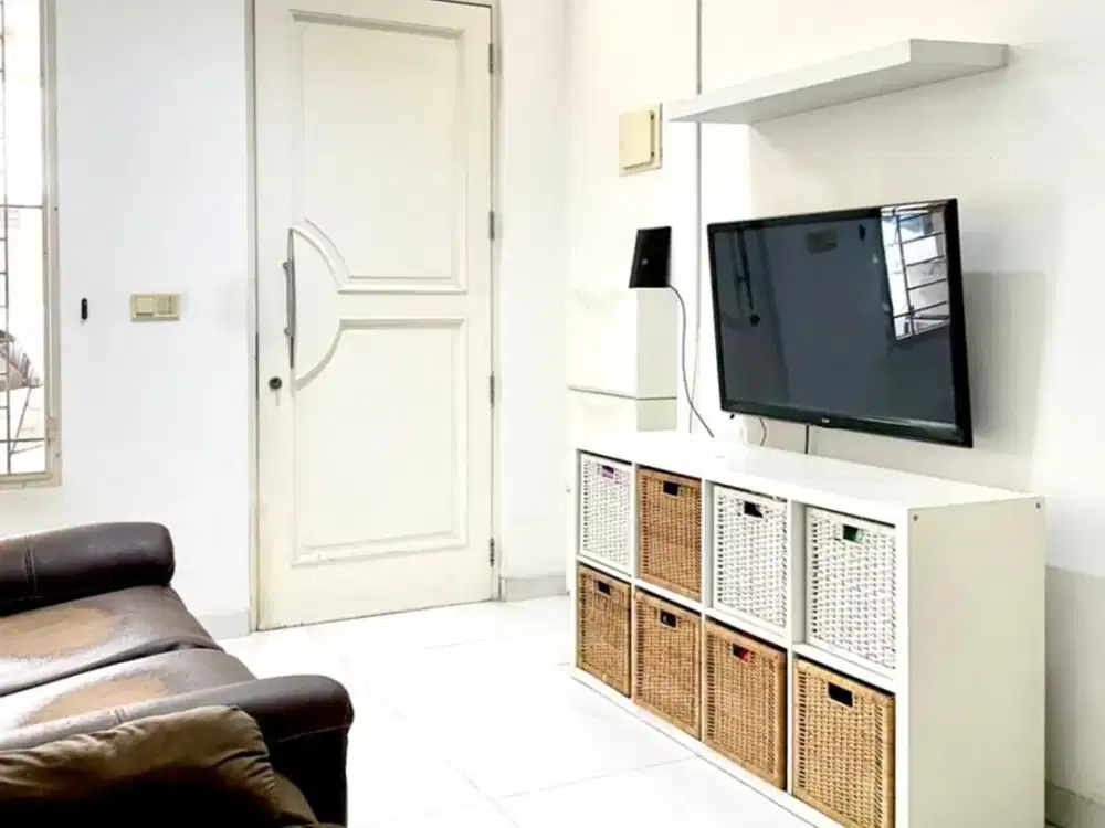 Disewakan Rumah Full Furnished West Europe uk.4x12m Green Lake City