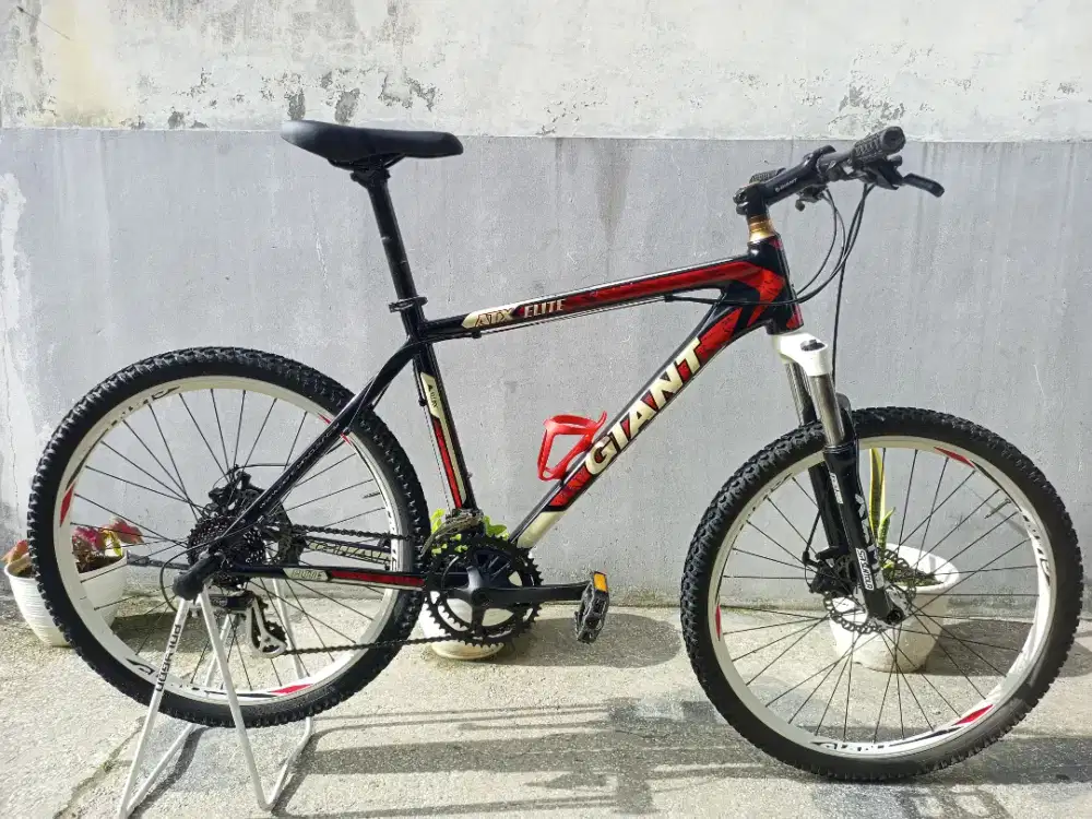 GIANT ATX ELITE