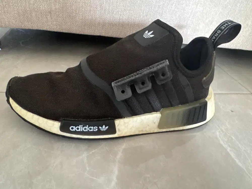 Sepatu adidas second