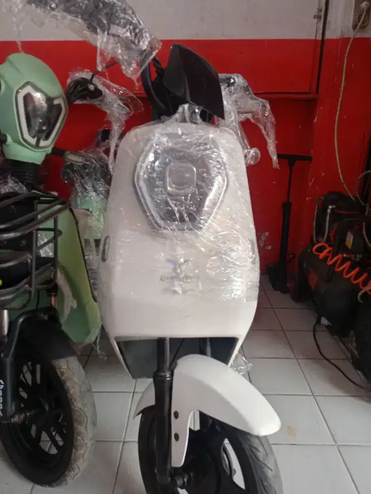 Jual unit uwinfly second m60 wh