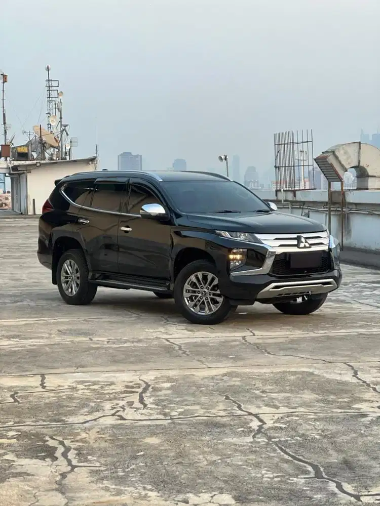 ( 32rb ) Mitsubishi Pajero Exceed 2022 LOW KM
