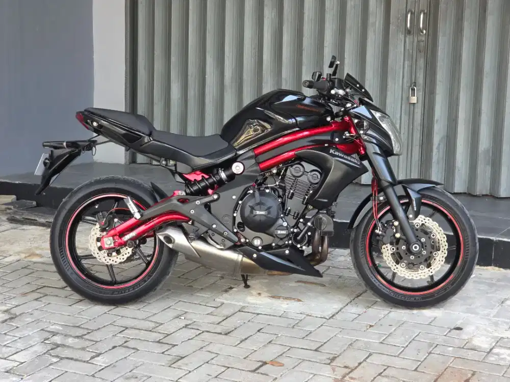 Moge Naked Kawasaki ER6N/ER6 ABS th 2015 Red Chasis Like New Siap Gas
