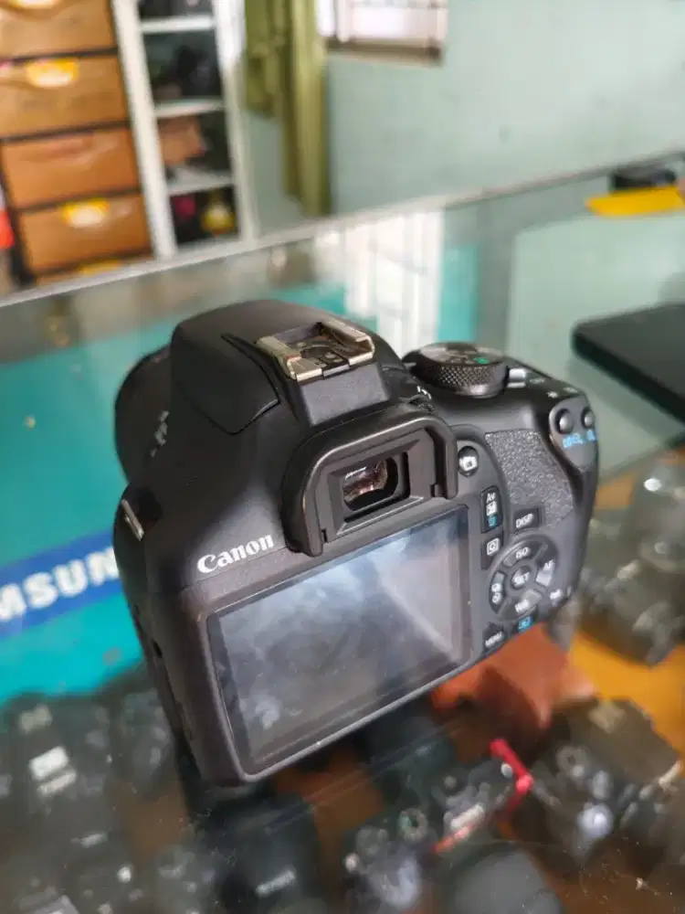 CANON EOS 1500D