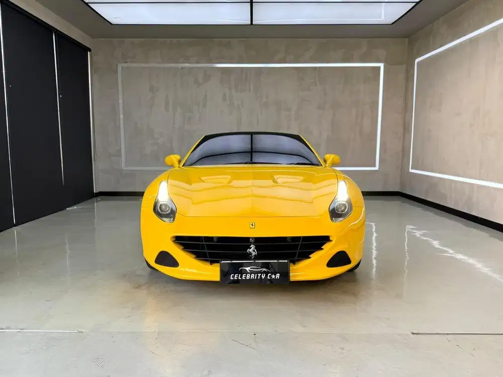 Ferrari California T 3.8L V8 Giallo Modena Yellow 2015
