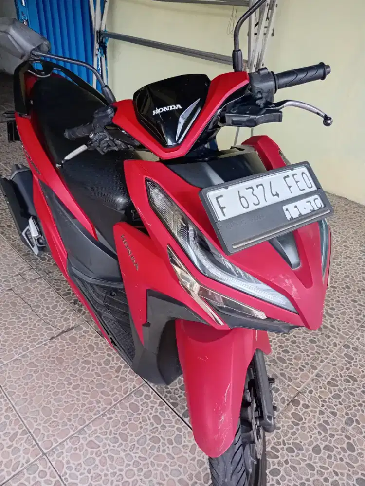 Jual vario 2019 merah a/n sendiri ban baru mari ori semua.
