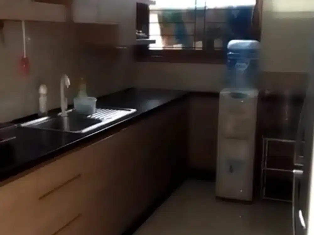 DIJUAL RUMAH 2 LANTAI KOMPLEK SETRADUTA CIPAGANTI BANDUNG