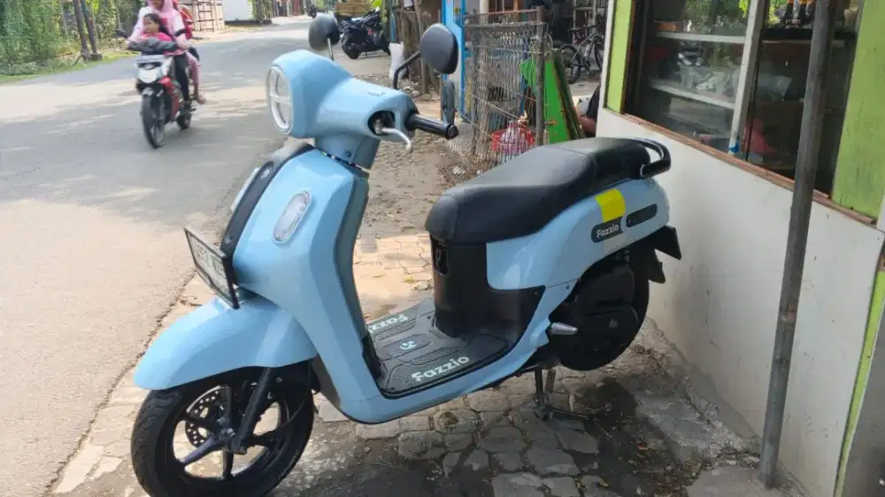 Jual cepat YAMAHA FAZZIO NEO 2023 BIRU DOFF lengkap