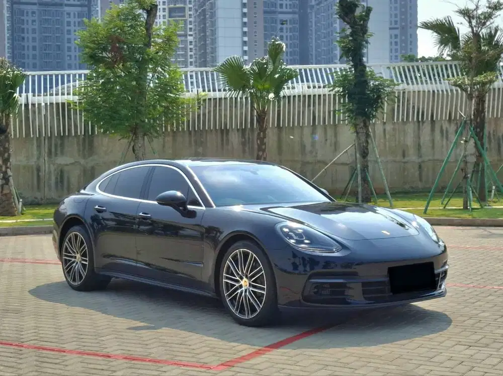 (LOW KM 9RB) PORSCHE PANAMERA 4S 2017