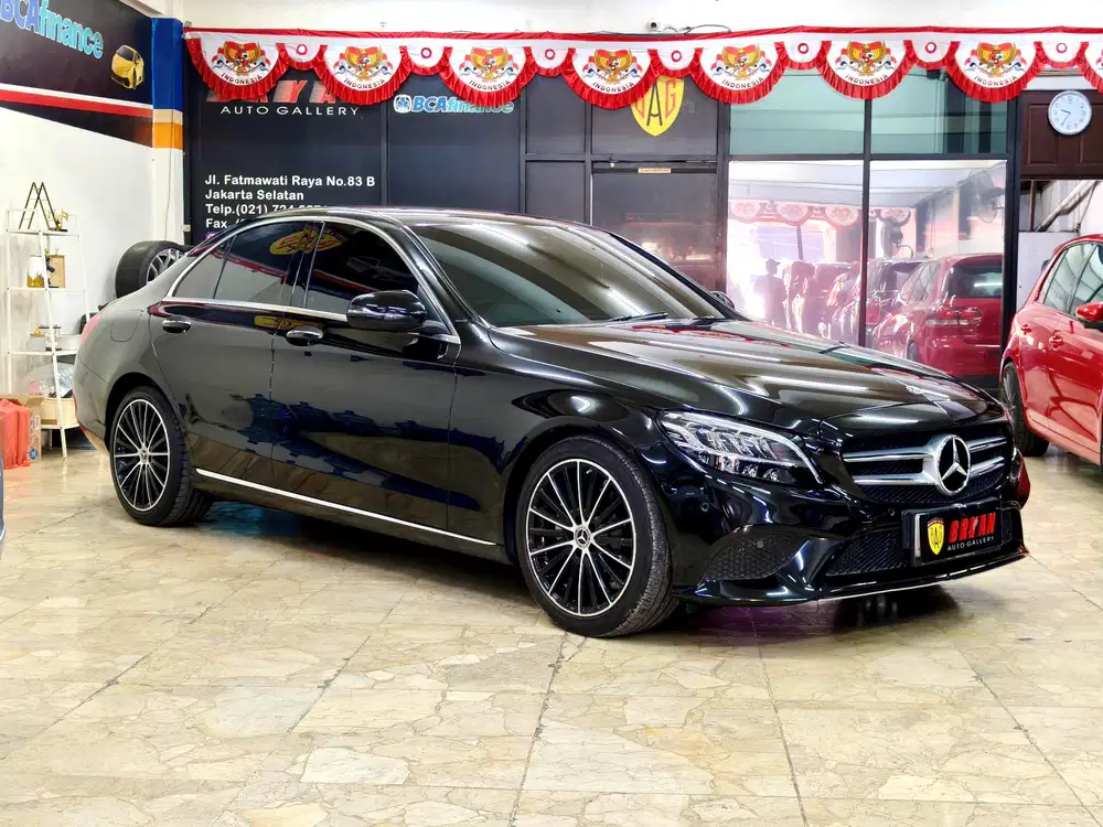 TDP40JT MERCEDES BENZ C200 AMG AVANTGARDE EQ BOOST 2019 HITAM
