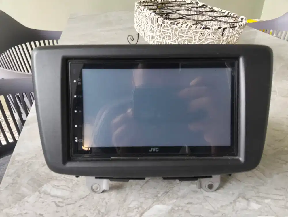Monitor jvc KW M24bt