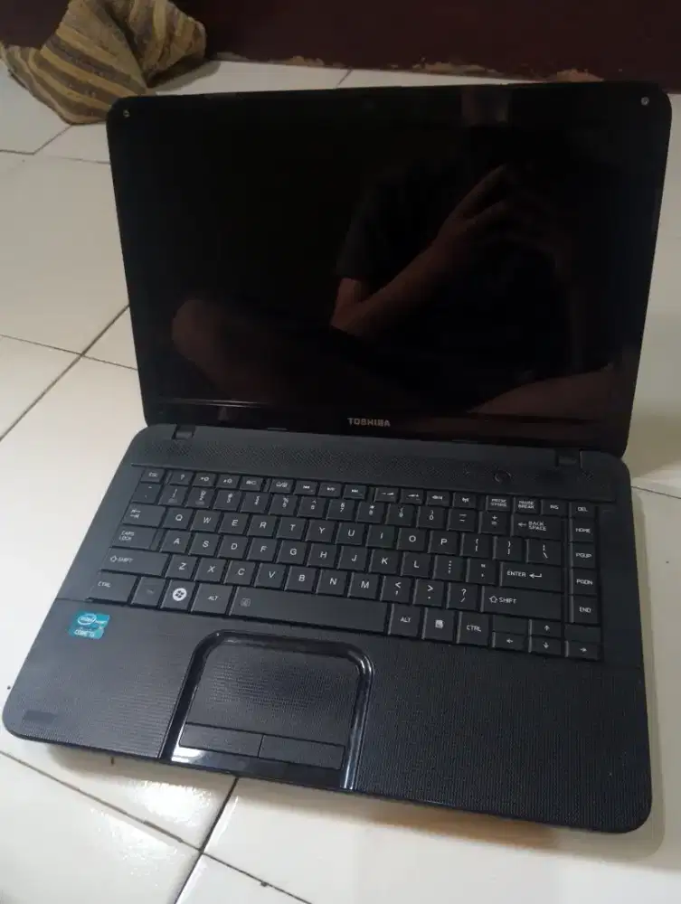 Laptop Toshiba Satellite C840