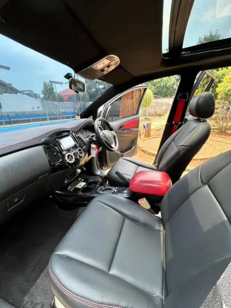 Dijual kijang Innova thn 2006 metic bensin