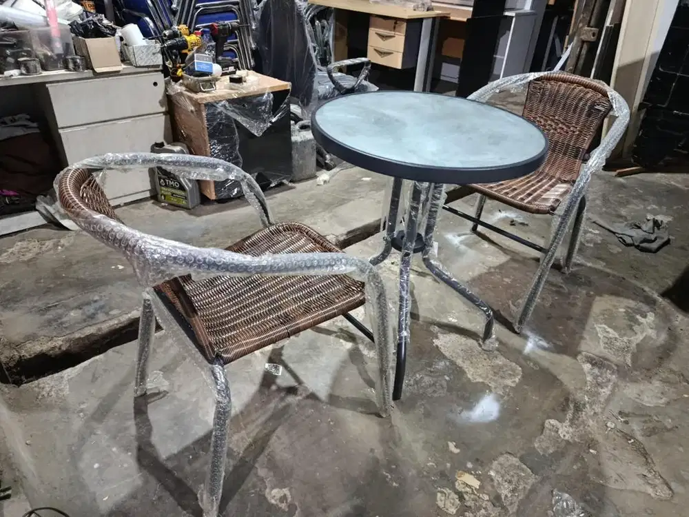 Meja kursi teras rumah