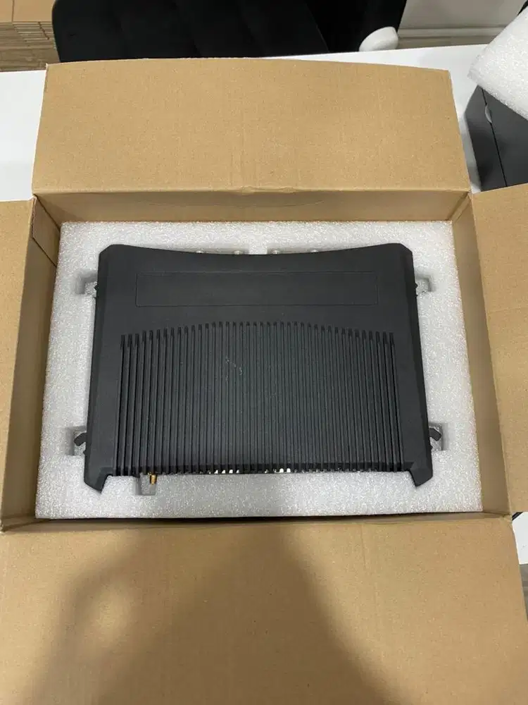 EL-UHF-RFID Fixed Reader Writer 4 Port Antenna TNC Transceiver