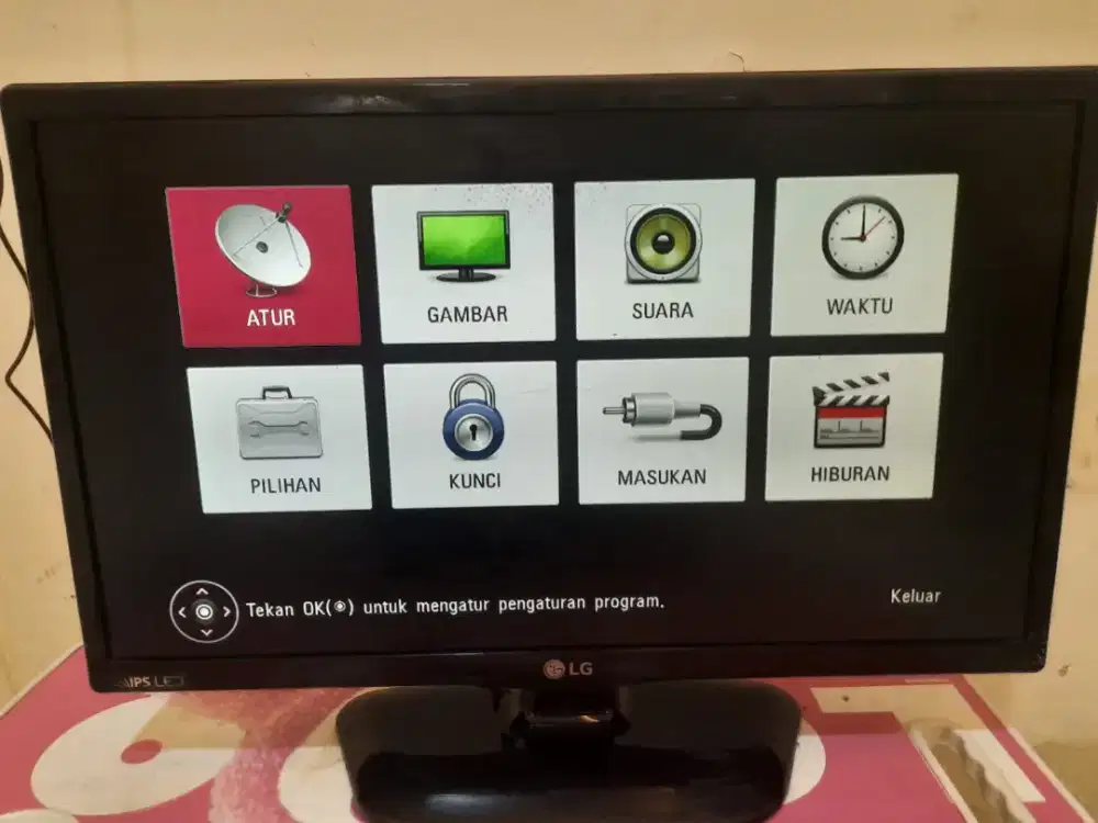 Tv led LG 22 inch analog