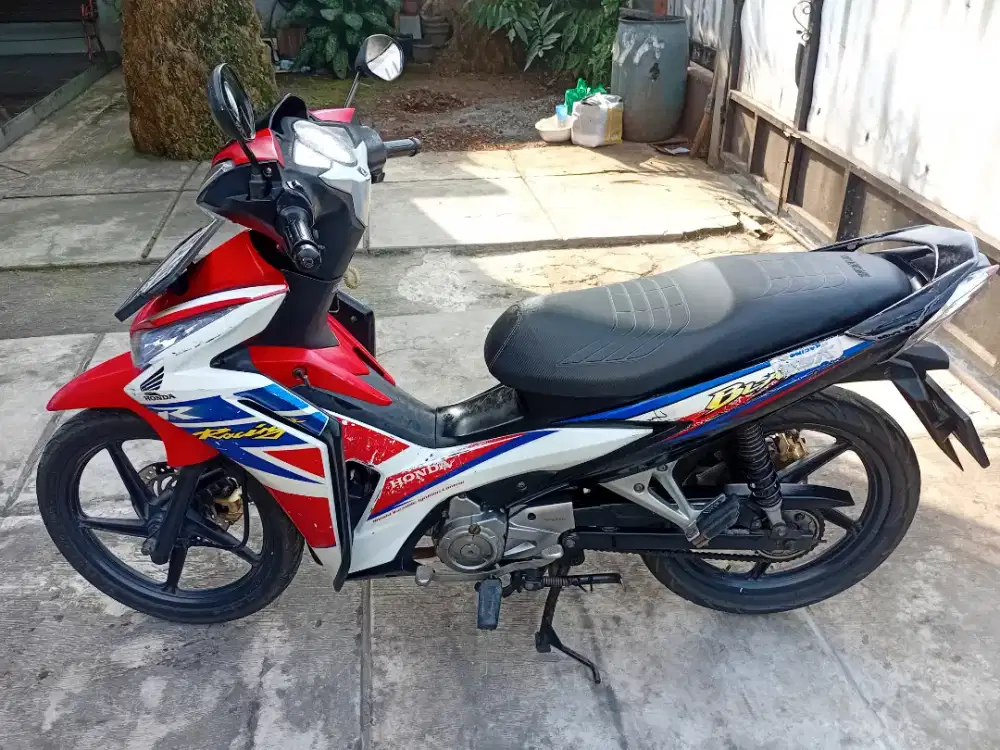 HONDA BLADE 125. 2013