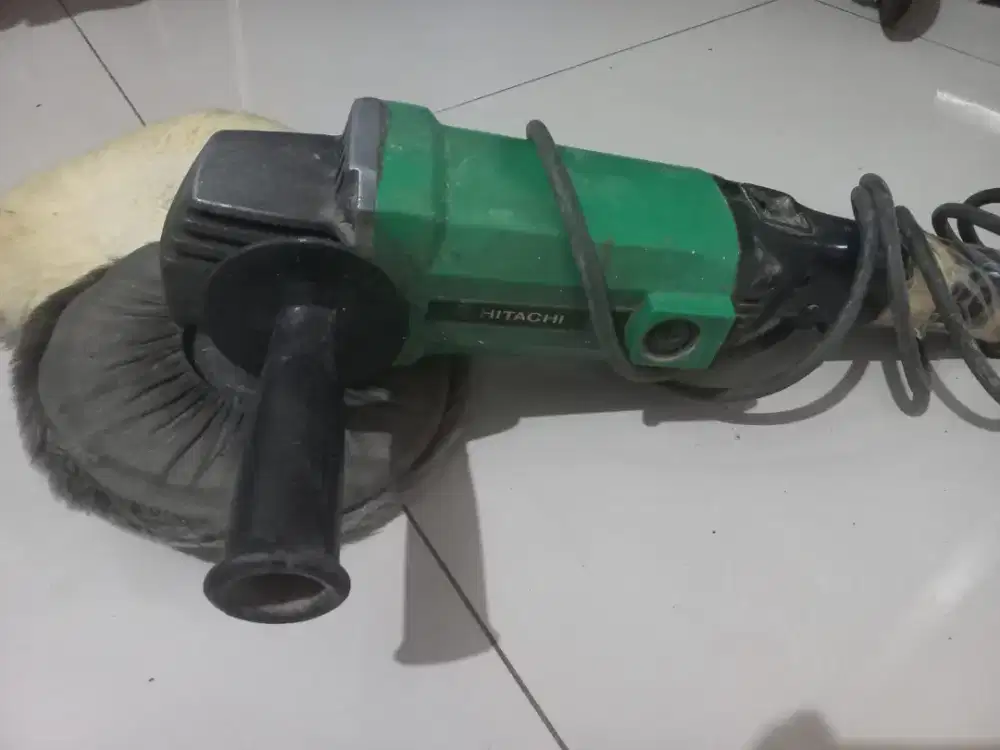 Mesin poles merek Hitachi
