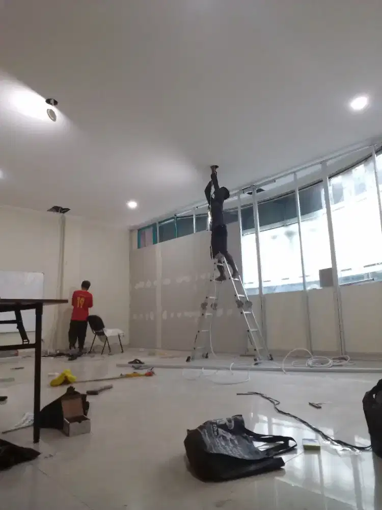 Jasa tukang banggunan harian & Borongan