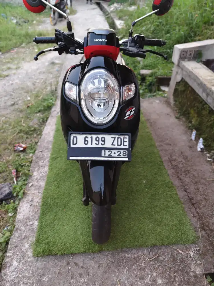 HONDA SCOOPY ESP 2018