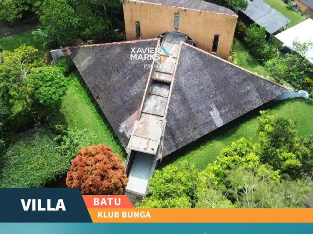 Dijual Villa Klasik 2 Lantai Full Furnish di Klub Bunga Batu