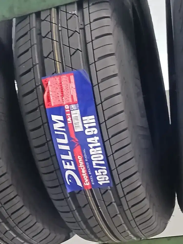 Ban mobil ukuran 195 70 14