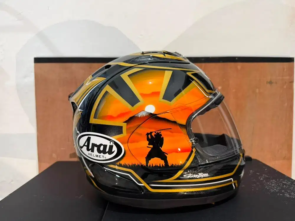 HELM ARAI RX-7X SPIRIT GOLD HELMET